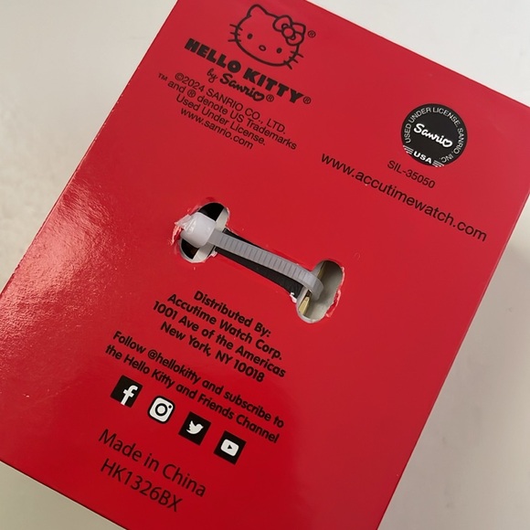 New Hello Kitty Watch - Picture 5 of 5